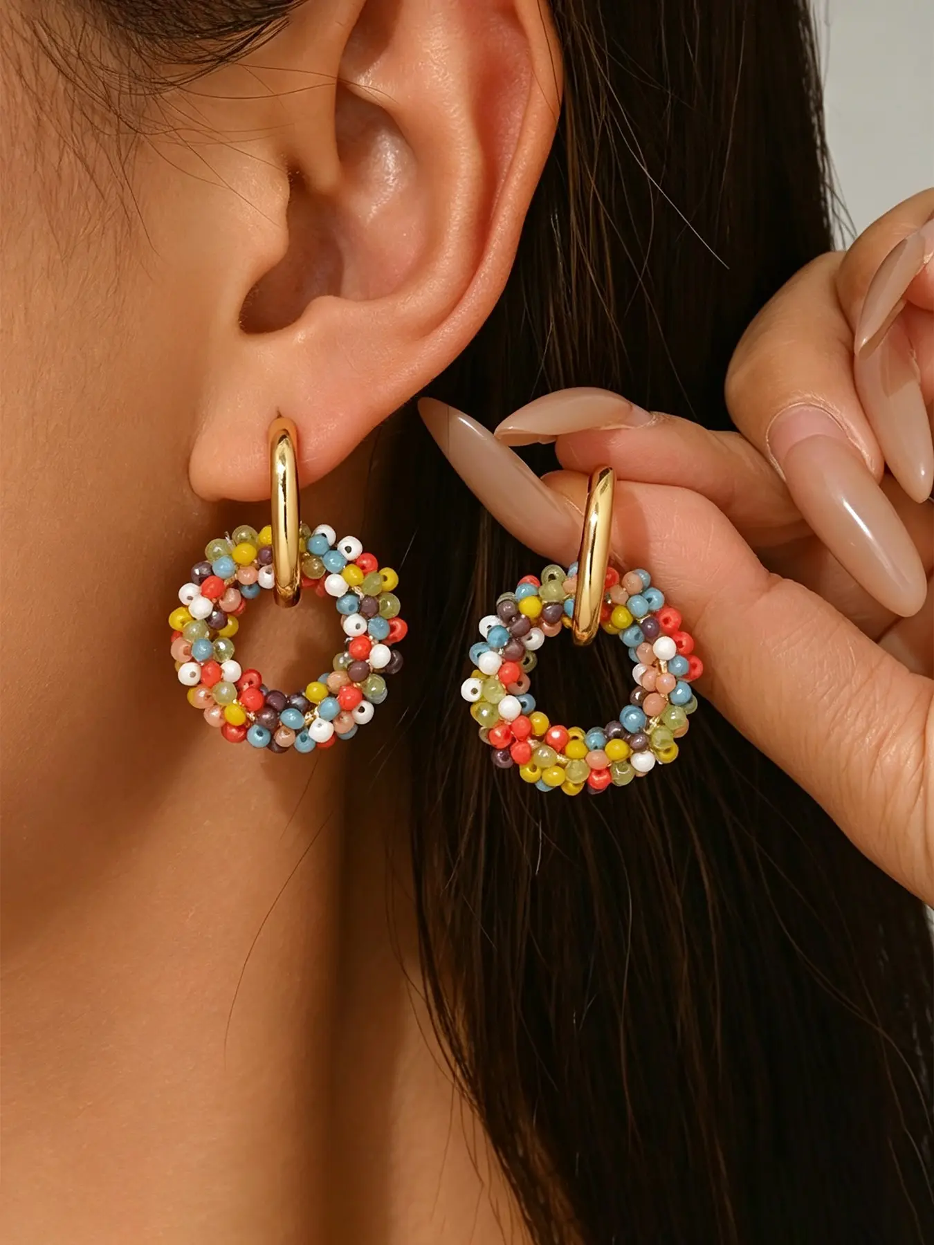 1 Pair Multicolor Handmade Beaded Wreath Hoop Earrings Cute Rainbow Bead Circle Huggie Hoops Lightweight Trend Stackable Earrings Ladies Casual Holiday Fashion Costume Jewelry