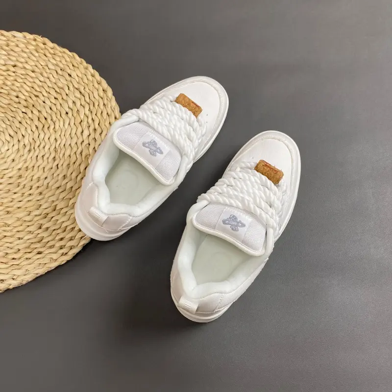 Men's Women's White Canvas Minimalist Bread-Style Chunky Casual Trainers - Rope Laces, Durable Anti-Skid Rubber Platform Sole, Extended Wide Sizes, All-Seasons, Daily Wear Skateboarding Shoes For Teens, Anti-Skid Sole