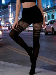 Women's Sexy Thick Mesh Perforated Design Slim-Fit Polka Dot Pantyhose, Fashionable Sheer Tights for Daily Wear, Shopping, Dates