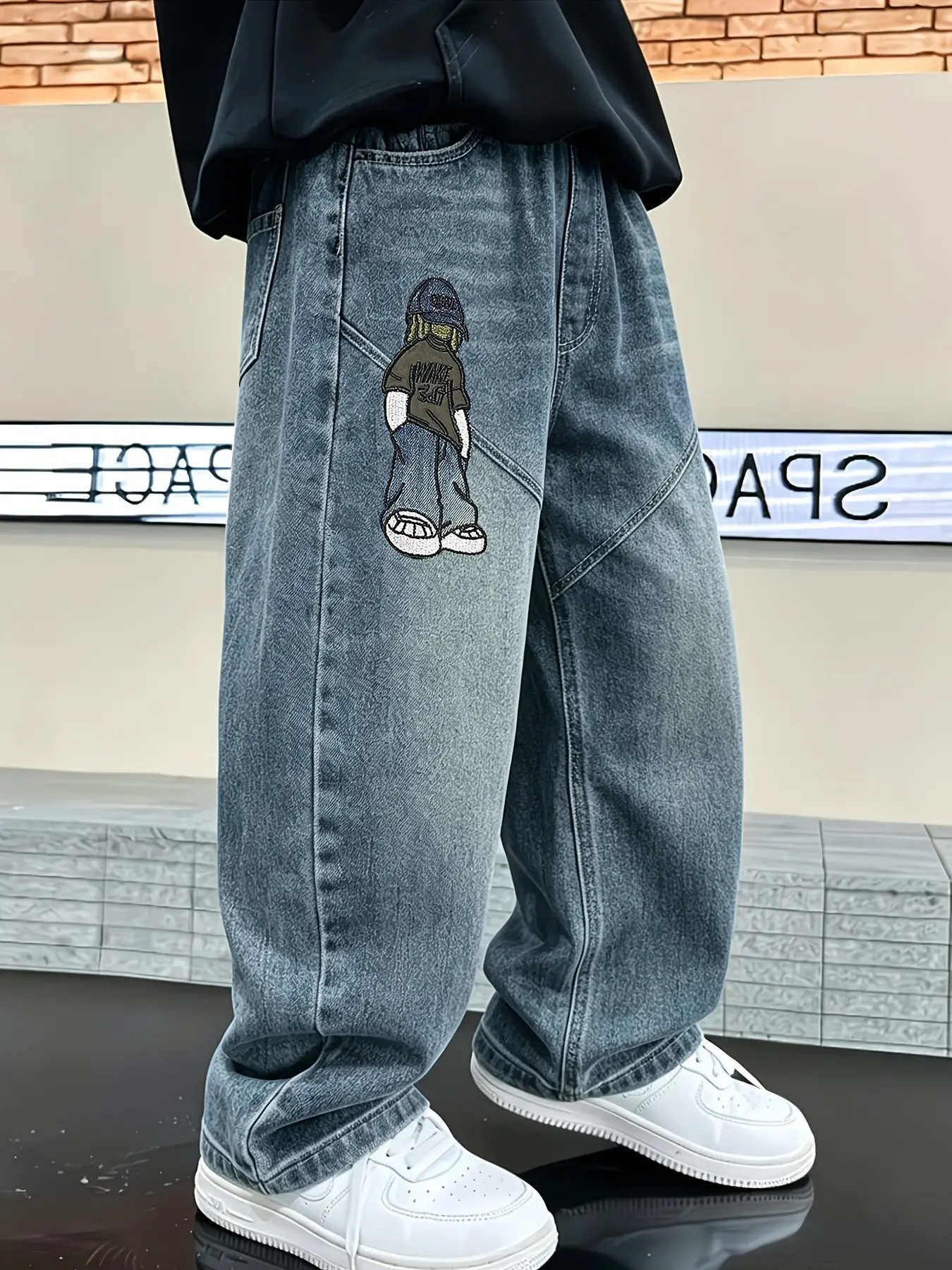 Boy Cartoon Embroidered Wide Leg Jeans, Kids Vintage Washed Loose Fit Denim Jeans, Elastic Waist Casual Street Style, Ages 8-14