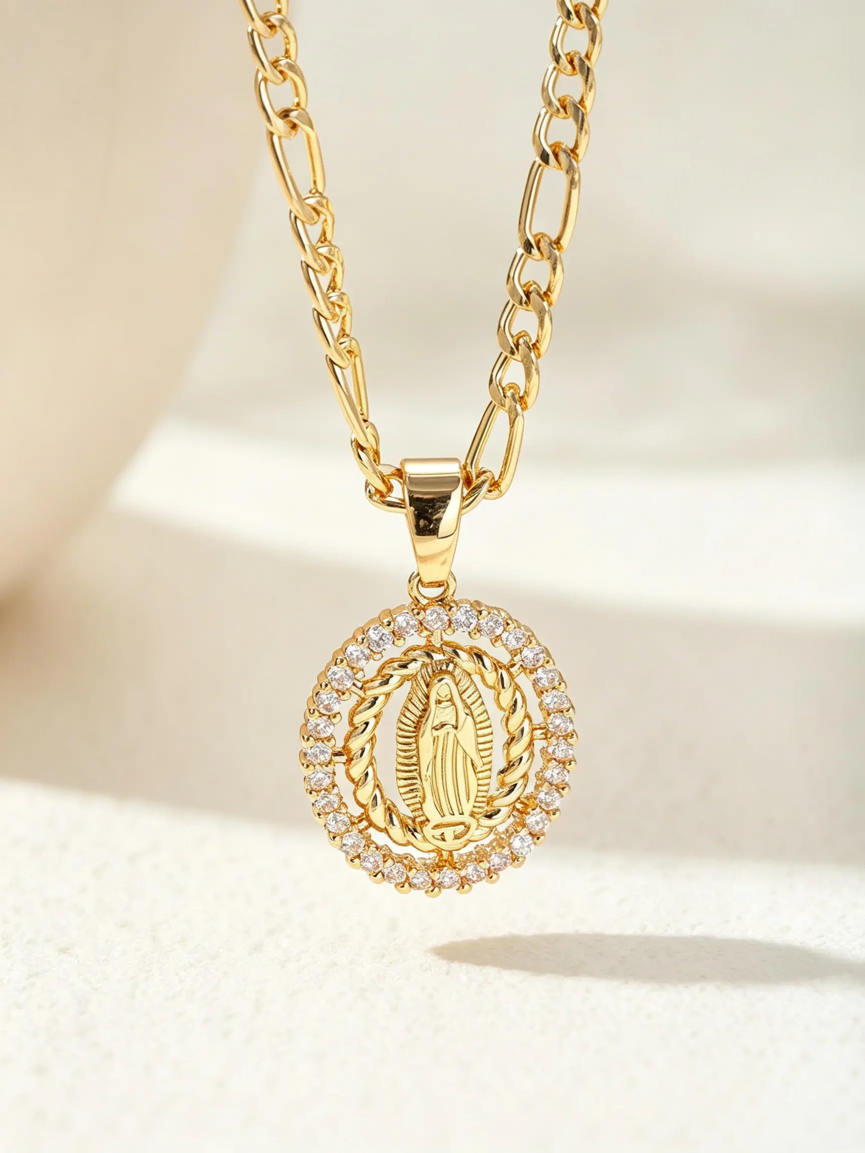 Guadalupe Oval Pendant Necklace, Rhinestone Virgin Mary Medal Necklace, Faux Chain Hip Hop Religious Jewelry for Men and Women