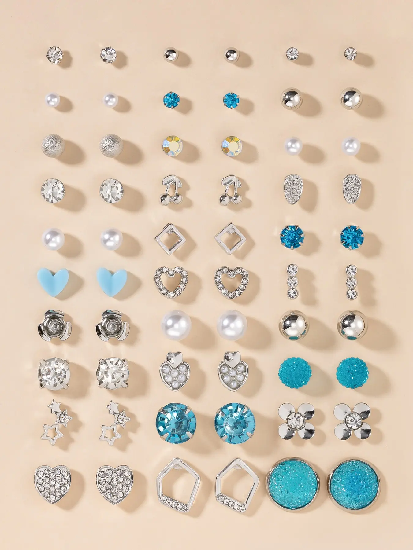 Elegant Simple Small Earrings Set, 30 Pairs Star Heart Round Flower Ear Studs, Beach Party Daily Wear Jewelry for Women