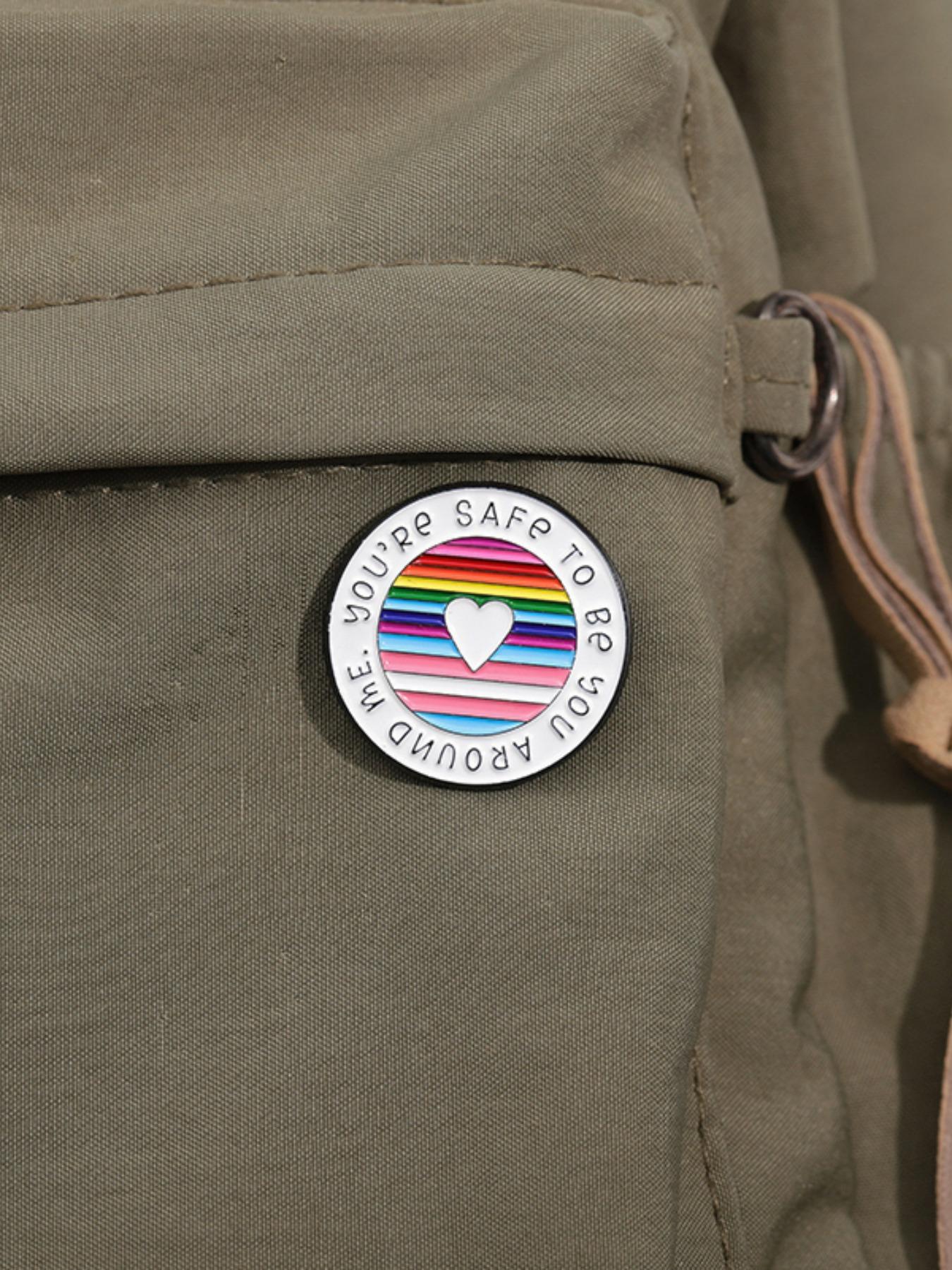 Love Heart & Letter & Colorful Stripe Design Brooch, Clip, Durable Metal Pins, Cute Round Shaped Clothes Brooch, Fashion Accessory for Women & Men, Men Accessories Jewelry