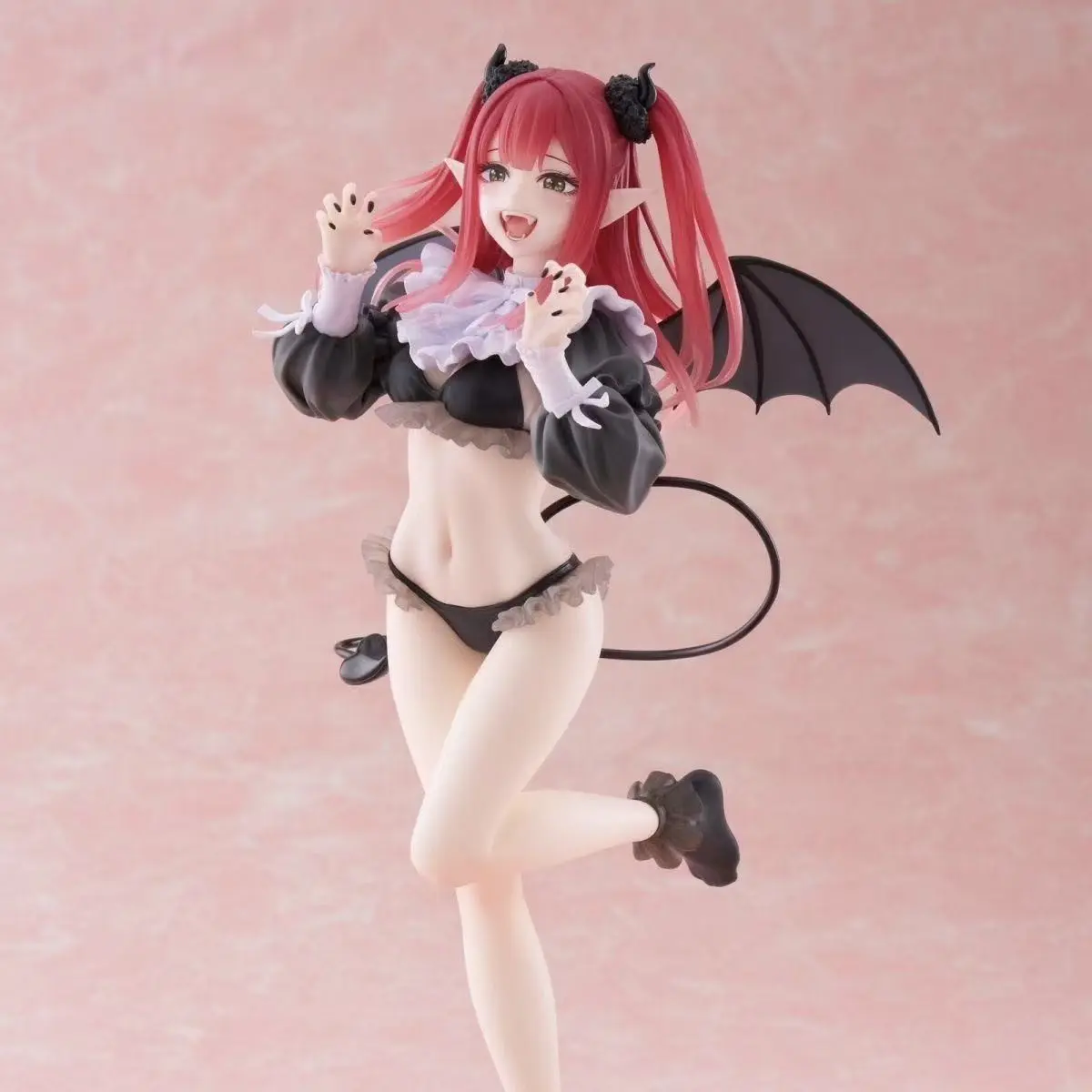 Kawasaki Dream Falls Into Leeds Love Hikari Handmade Figure Model, Beautiful Girl Collectible Ornament, Anime Character Statue, Ideal Gift for Anime Enthusiasts