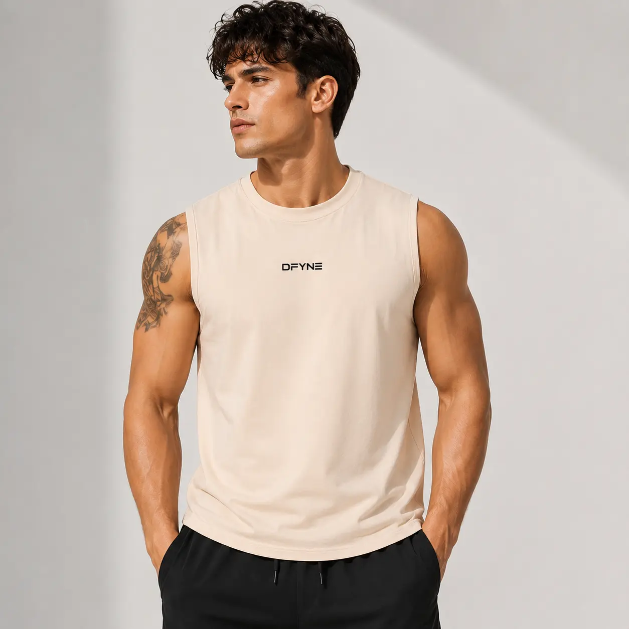 DFYNE Men’s Sleeveless Workout Tank Top, Lightweight Summer Gym Shirt, Breathable Athletic Vest for Training Running Fitness