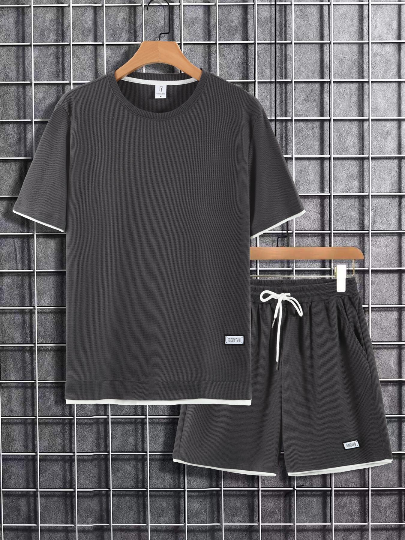 Men's Letter Patched Short Sleeve Tee & Shorts Set, Regular Fit Casual Round Neck T-shirt & Shorts, Men's Summer Loungewear Clothes for Daily Wear, Menswear