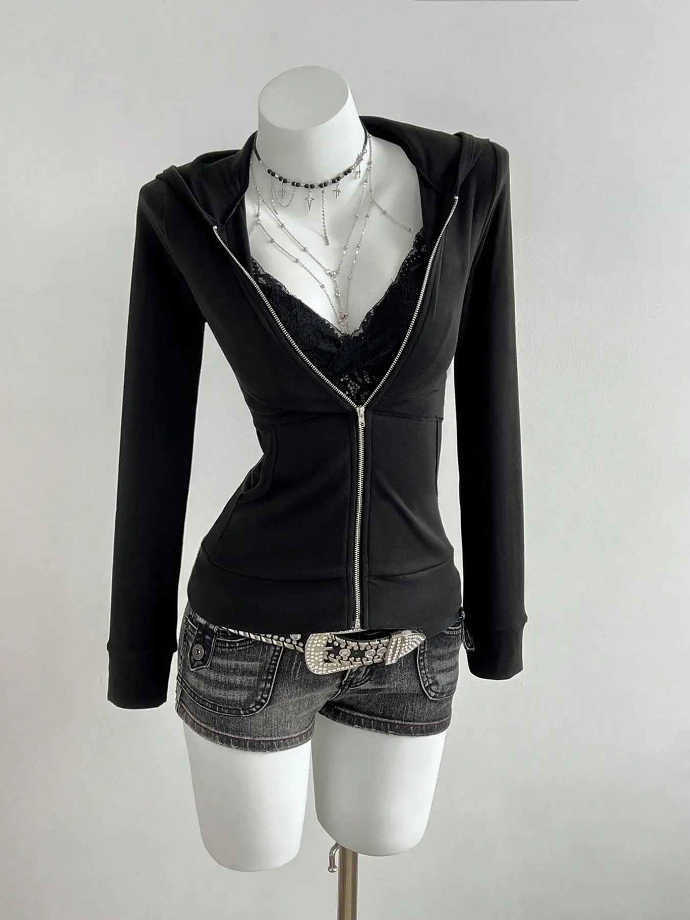 Women's Zip Up Hooded Jacket, Long Sleeve Slim Fitted Outerwear With Side Pockets, Trendy Y2K Style Coat for Everyday Wear and Going‑Out Occasions