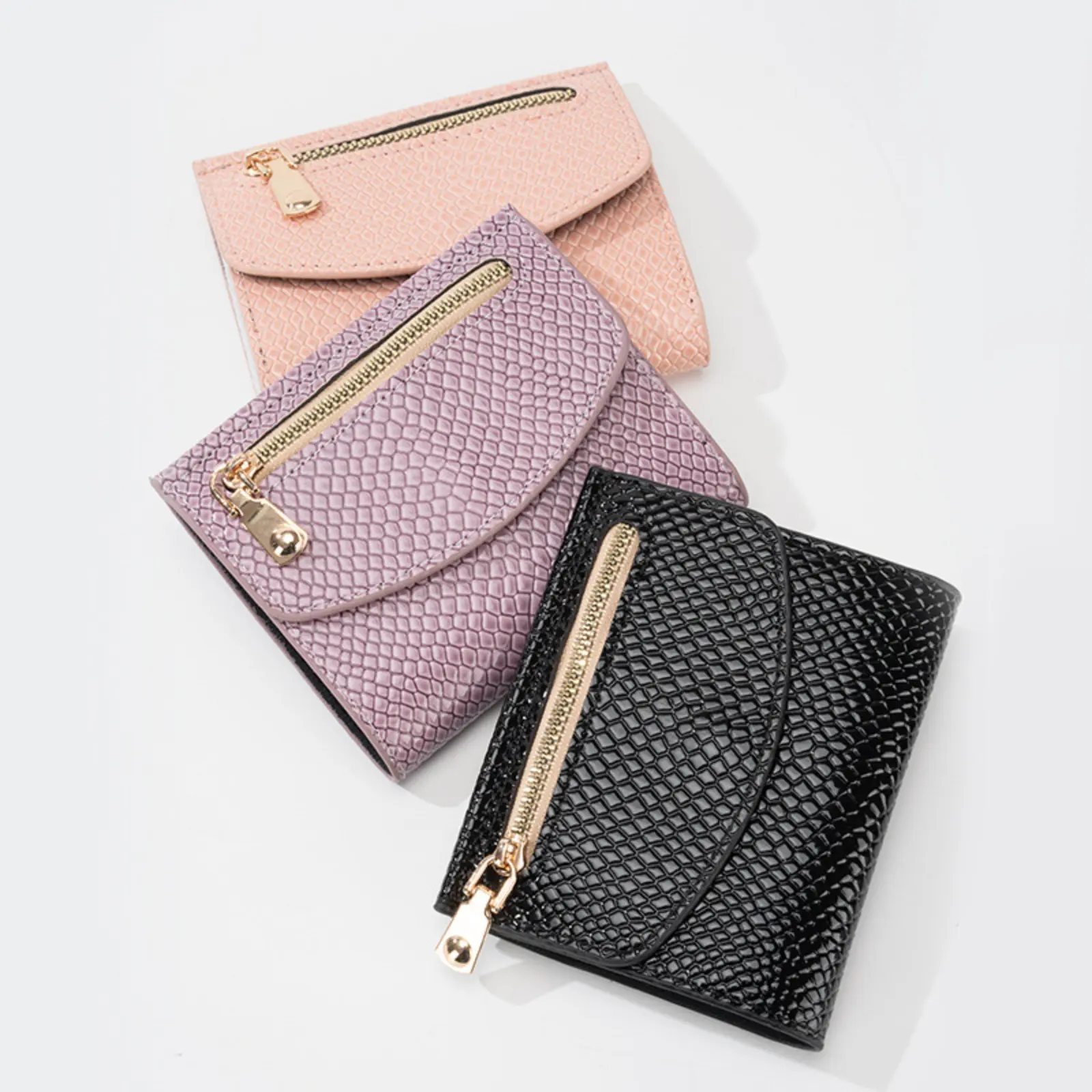 Snake Print Trifold Wallet for Women, Compact Minimalist Card Holder with Zipper Pocket, Slim Mini Coin Purse for Daily Shopping, Less Is More Women's Wallets, Mini Edition Women's Wallets