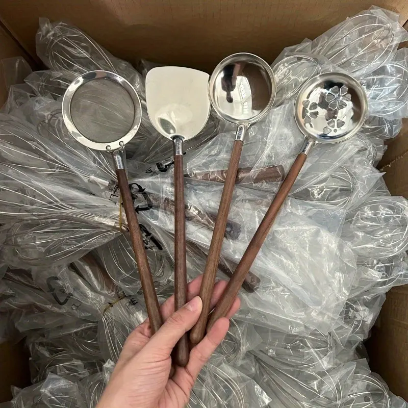 4pcs Creative Japanese Mini Small Soup Shell, Utility Spoon, 304 Stainless Steel Soup Spoon, Anti-scald Handle Leak Spoon Set