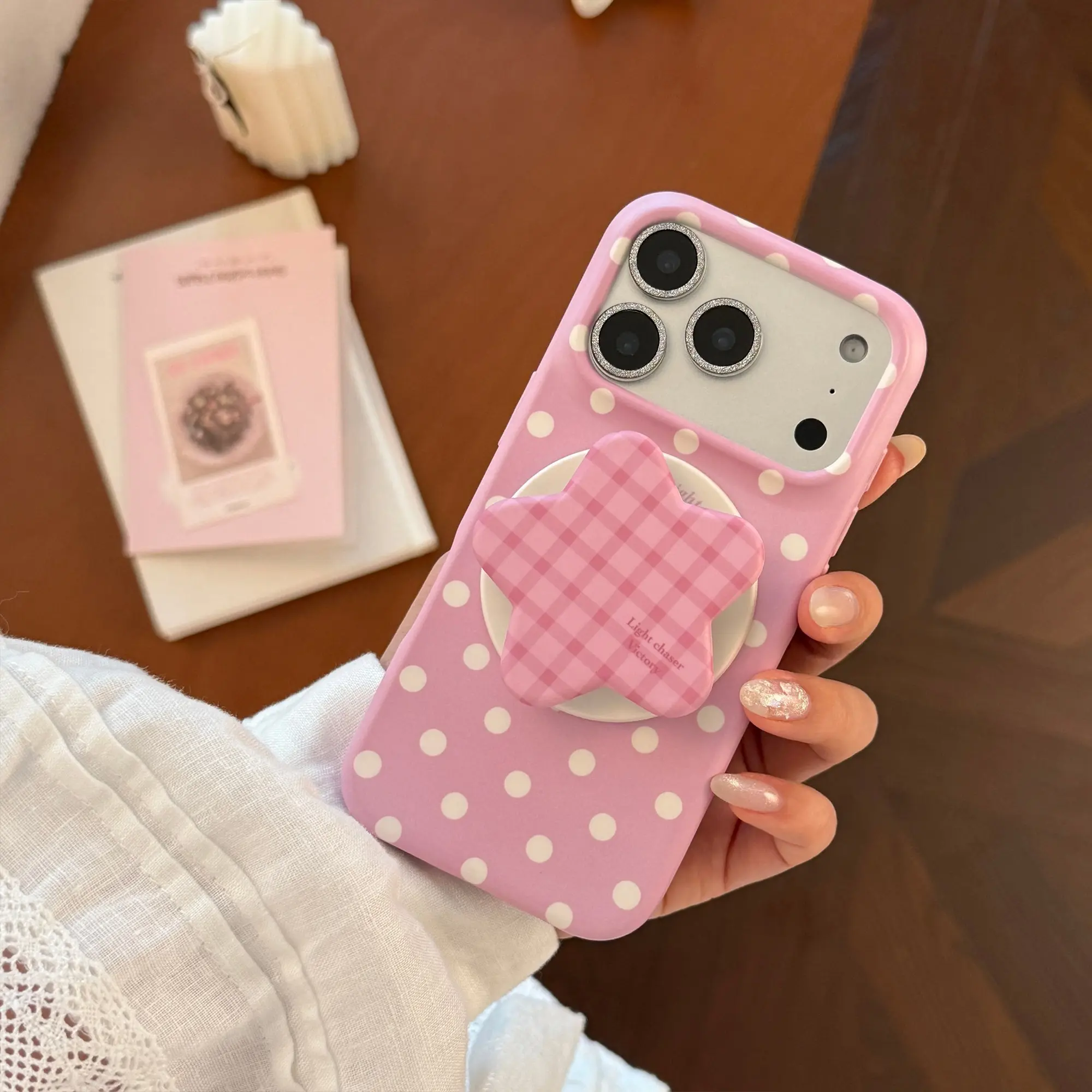 Cute Heart Pattern Magnetic Phone Case for iPhone 17 Pro Max, Unique Minimalist Design Anti-Drop Shockproof Protection Shell, Fashionable Women's Phone Cover, Accessories