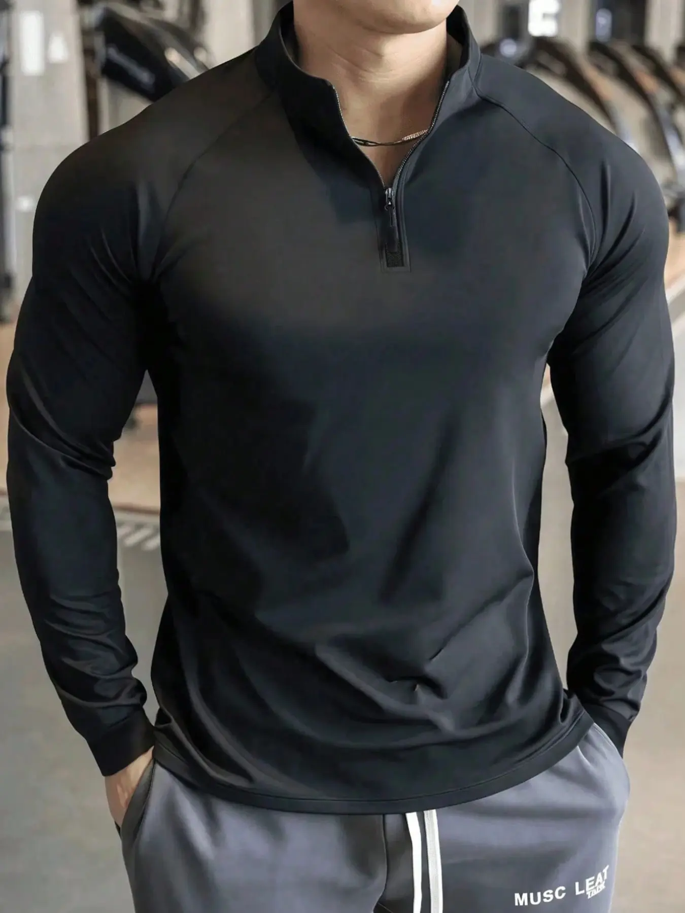 Men's Slim Fit Half-Zip Long Sleeve Workout Top, Athletic Training Shirt, Comfortable Gym Apparel, Ideal for Exercise and Fitness, Athletic Sports Clothing, Fitness Shirts