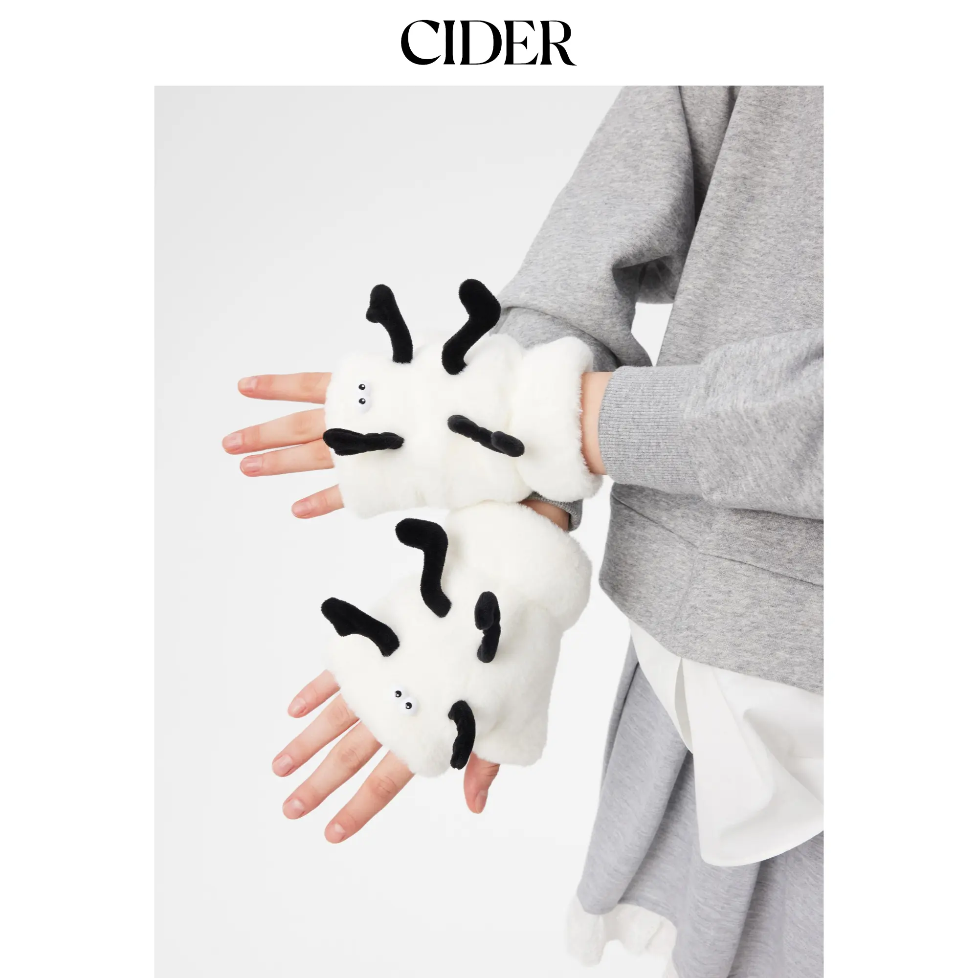 Cider EYES FUZZY FINGERLESS GLOVES