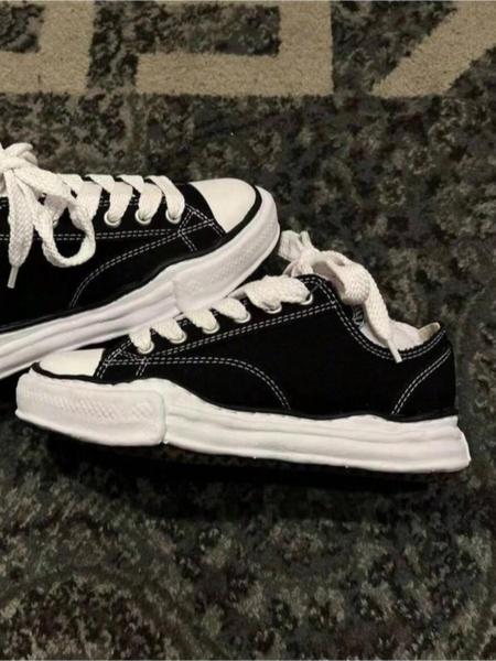 Maison Mihara Yasuhiro 2025 New MMY Classic Non-slip Lightweight Low-top Shoes, Campus Skate Shoes, Women's Classic Low-top Canvas Shoes, White Pleated Style, Men's and Women's Sneakers Maison Mihara Yasuhiro 2025 New MMY Classic Non-slip Lightweight Low-top Shoes, Campus Skate Shoes, Women's Classic Low-top Canvas Shoes, White Pleated Style, Men's and Women's Sneakers
