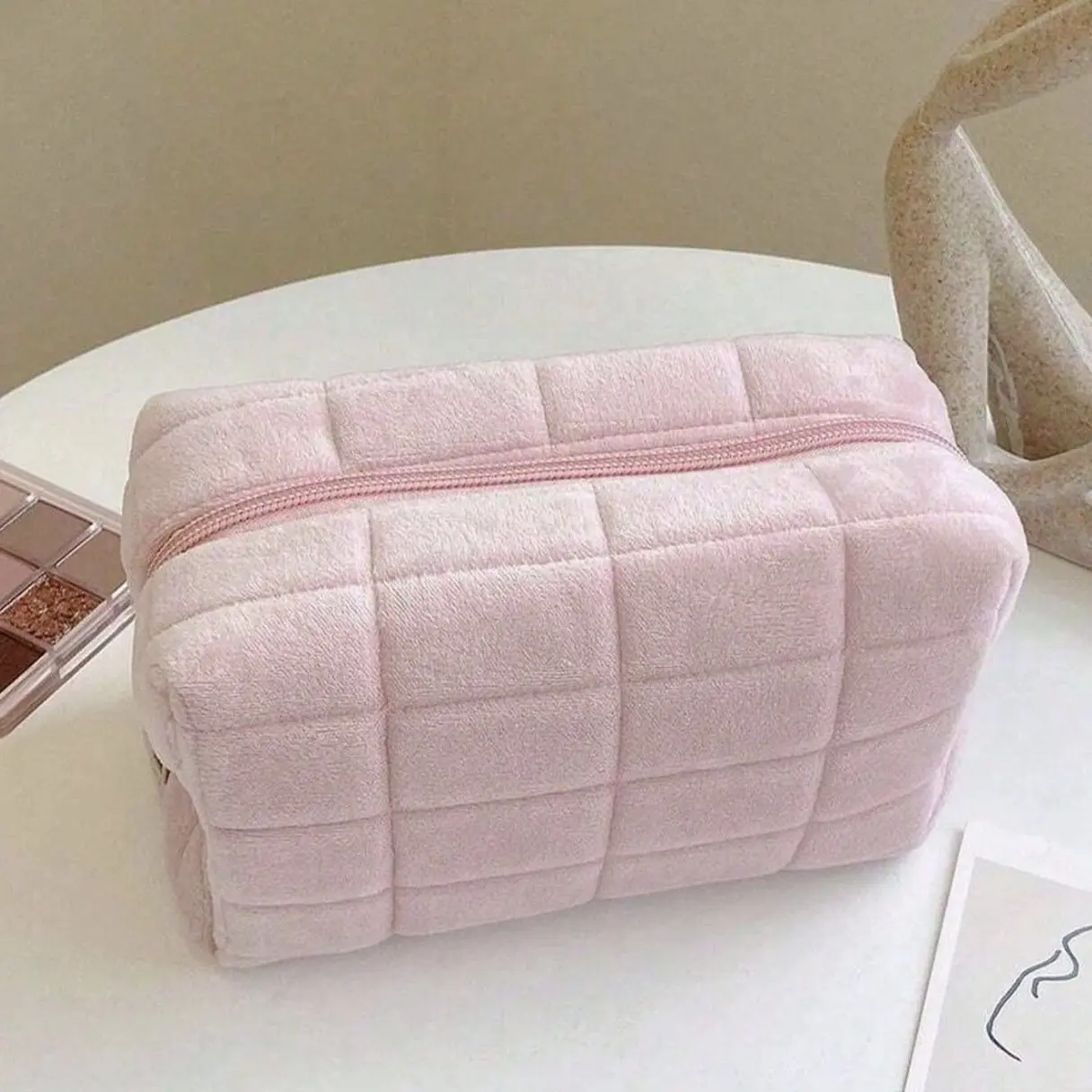 Plaid Rice Velvet Makeup Bag, Soft Plush Multi-Functional Zipper Pouch, Ideal for Lipstick, Sanitary Napkins, Travel Essentials, Gift for Women
