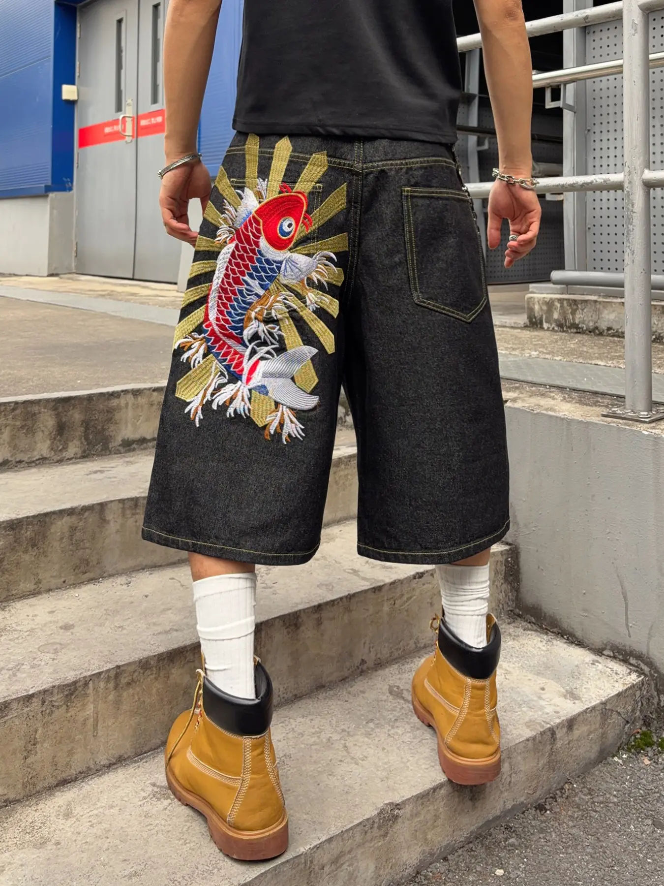 Men's Denim Shorts Jeans, Heavy-Duty Colorful Koi Embroidery Loose Straight Leg Mid-Length Pants, Streetwear Hip-Hop Fashion Seven-Eighths Pants Summer, Black Jorts