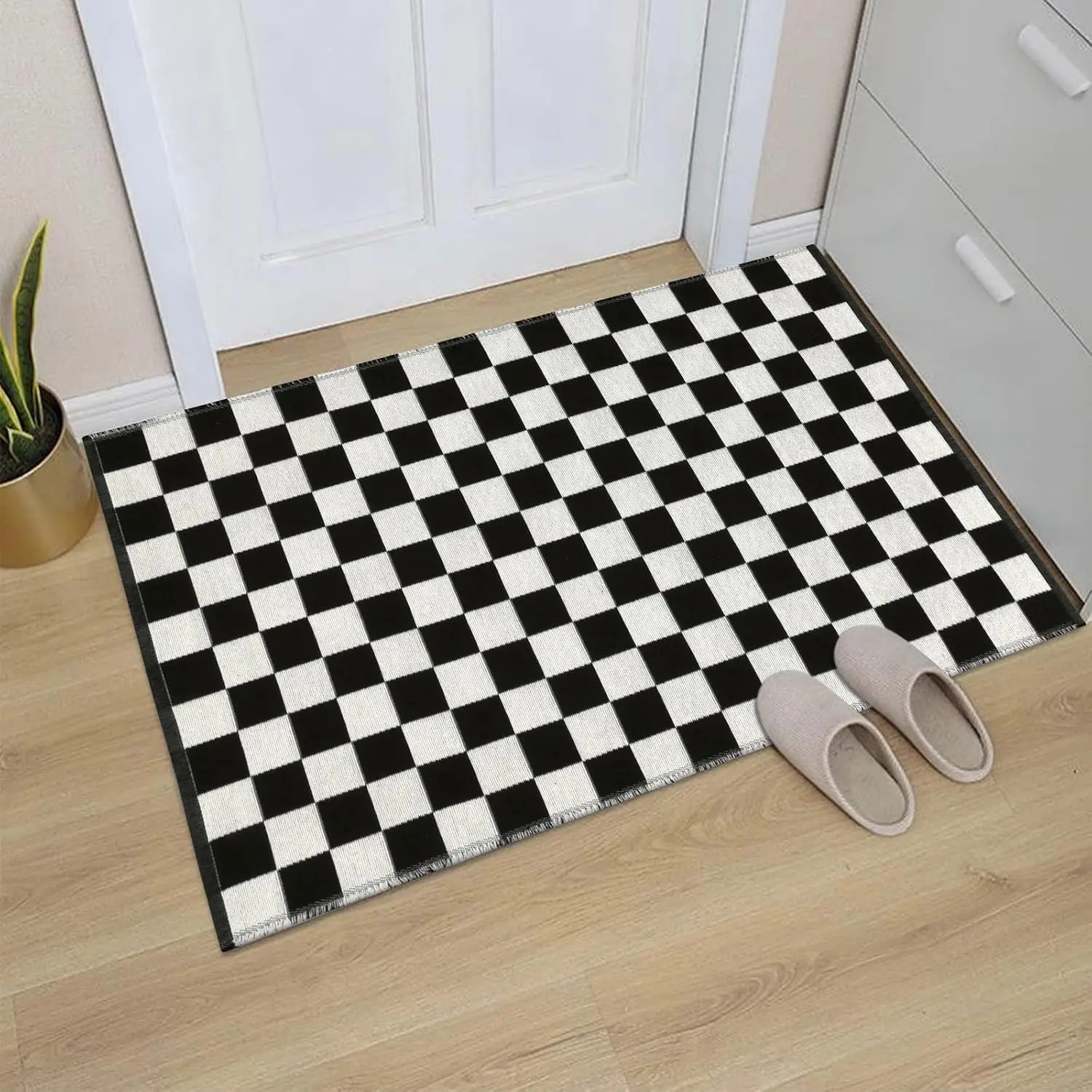 Checkerboard Rug, 2x3 Ft  Checkered Outdoor Door Rug | Washable  Woven Washable Outdoor Door Rugs, Reversible Floor Mat for Front Door Bedroom Entryway Kitchen