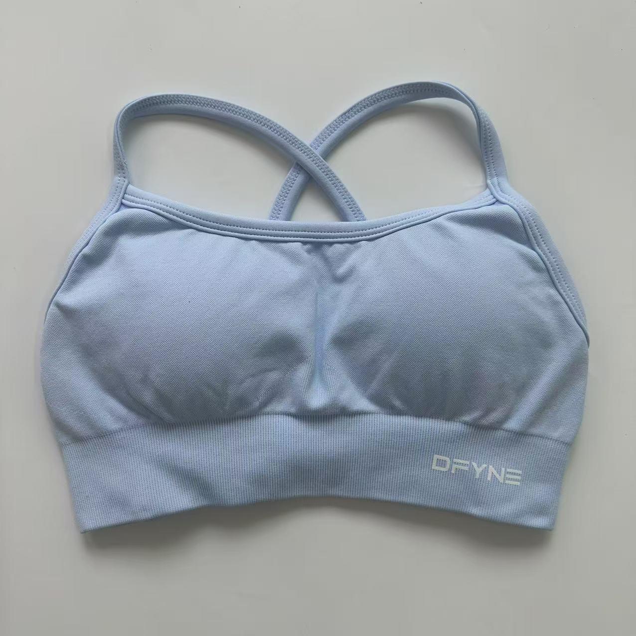 DFYNE Women's Sports Bra, Short-Sleeve Fitness Top, Elastic and Breathable, Sports and Fitness Top