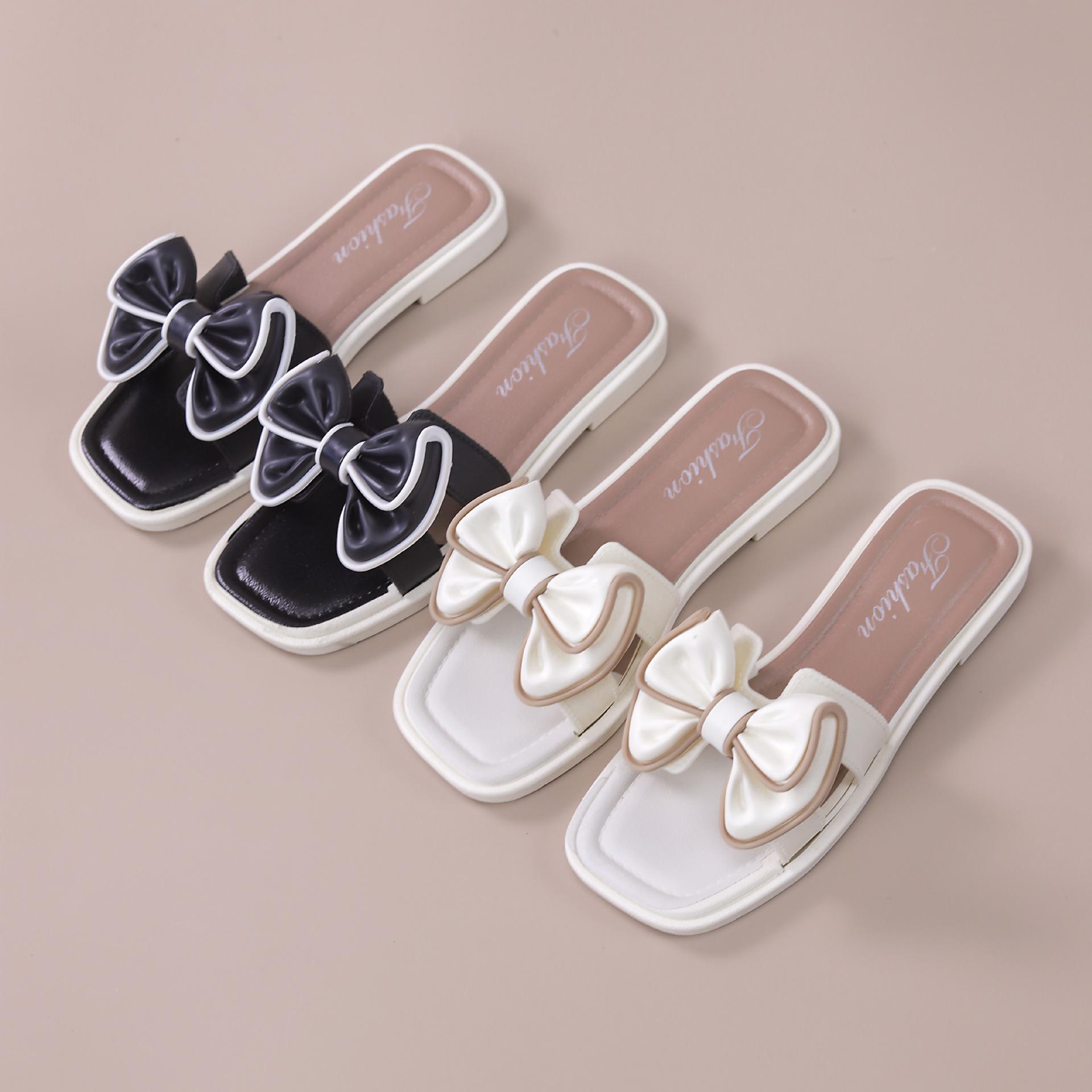 New style women's outdoor slippers with floral design, soft sole, fashionable, non-slip, flat bottom, butterfly square buckle, summer sandals for women