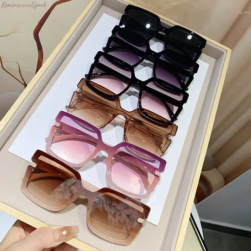 6-Pack Unisex Large Square Sunglasses, Oversized Minimalist Metal Frame with UV400 Lenses, Ultra-light Shades for Daily Casual Wear & Driving, Friends