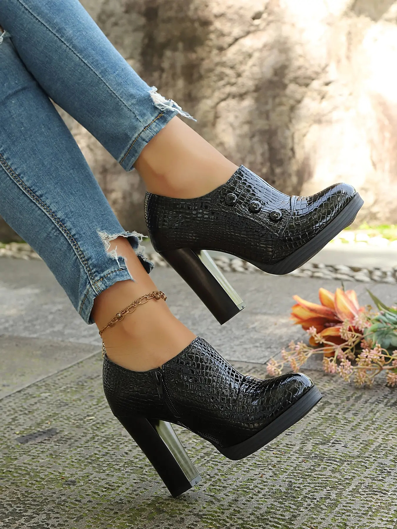 2026 Women's Crocodile Pattern Heeled Shoes, Waterproof High Heel Side Zipper Bare Boots, Casual Office Commute Versatile