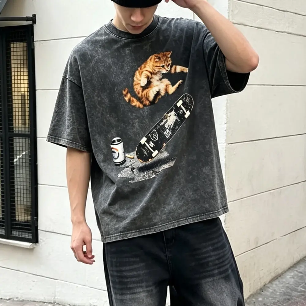 Skater Cat Vintage Washed T-Shirt Funny Skateboarding Kitty Graphic Tee Acid Wash Oversized Streetwear Unisex Retro Skate Shirts