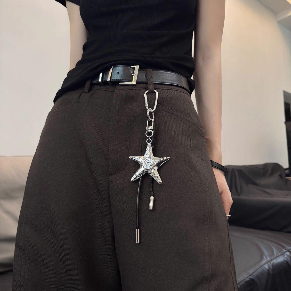 Y2K Metal Belt Chain – Vintage High-End Bag Charm & Keychain – Unisex Pants Accessory – Small Gift for Him & Her