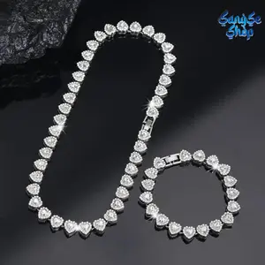2PCS Heart Cuban Link Chain Necklace Set for Women & Teens, Gold Hip-Hop Aesthetic Jewelry, TikTok-Trending Choker Statement Necklaces, Perfect for Parties, Birthdays, Valentine’s Day & Everyday Wear Gifts