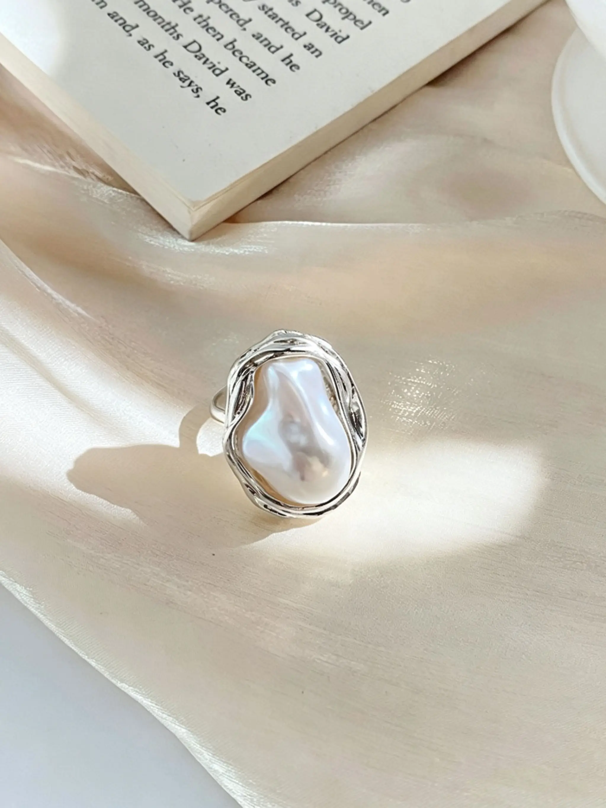 Luxurious Baroque Imitation Pearl Open Ring, Asymmetrical Personality Ring, Trendy Boho Style, Daily Party Engagement Ring for Women