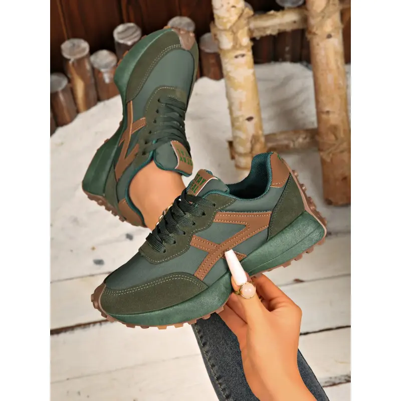 Women's Casual Anti-Slip Outdoor Walking Sneakers - Breathable, Lightweight, Sporting Shoes with Patchwork Upper & Traction Grip, Ideal for Sports & Daily Use, Low Top Height, Flexible