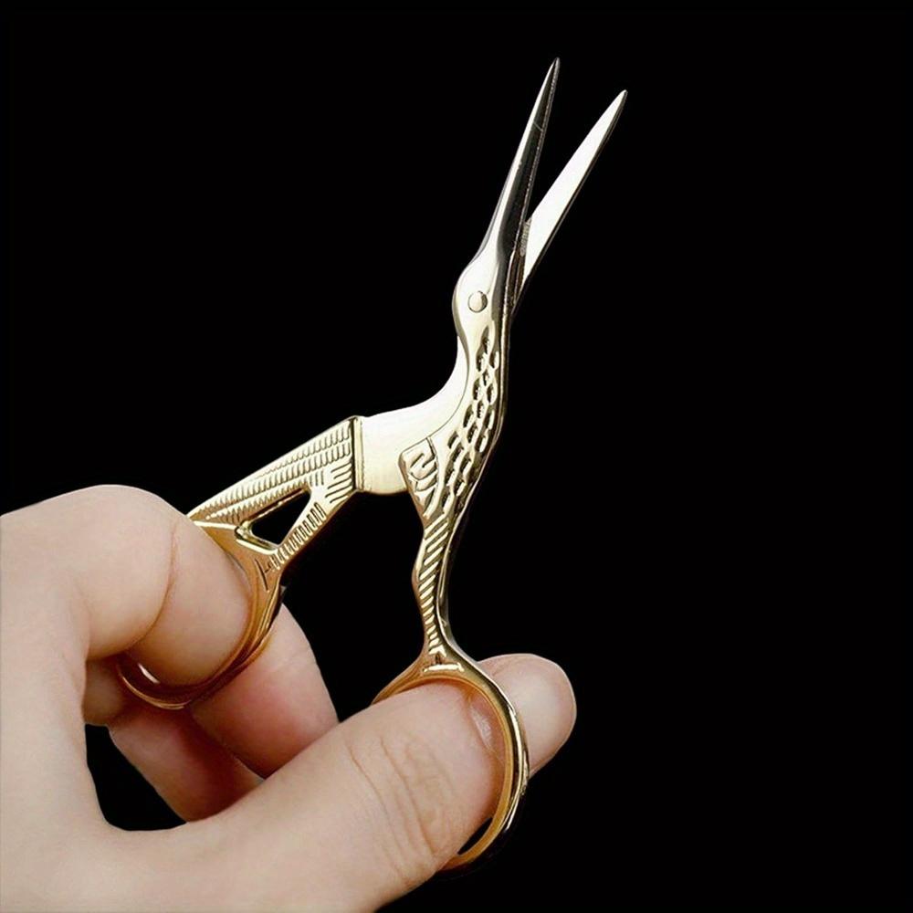 2pcs Vintage Plum Blossom Scissors and Classic Crane Design Sewing Scissors for Embroidery, Sewing, Craft, Art Work & Everyday Use, Office Cutting Supplies