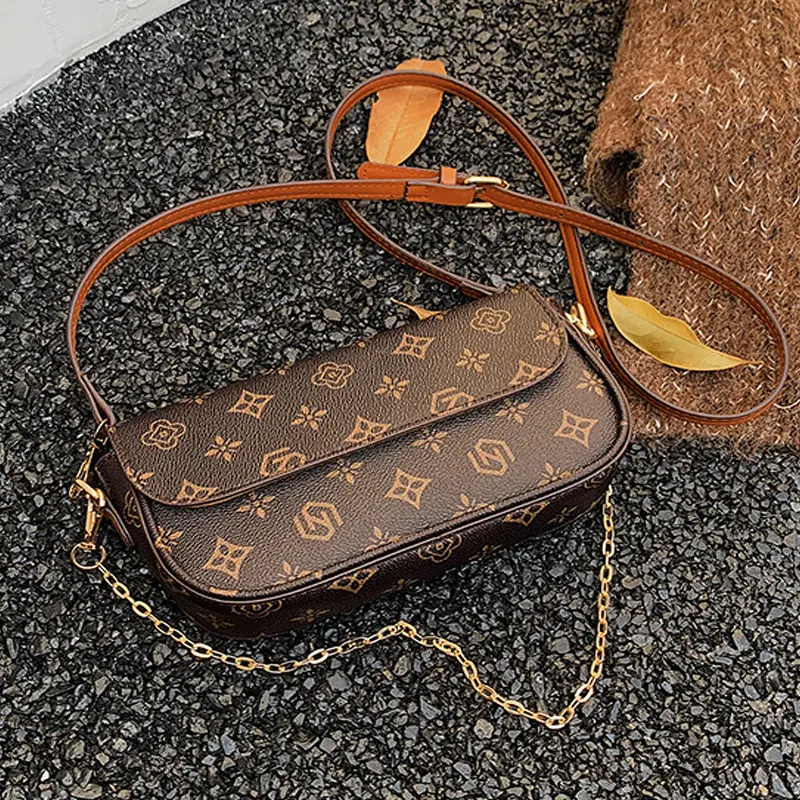 Korean Look Fabric Print Underarm Purse, Women's Mini-Sized Fashion Crossbody Bag with Chain Strap for Casual Wear, Fashion Crossbody Bags, Graphic