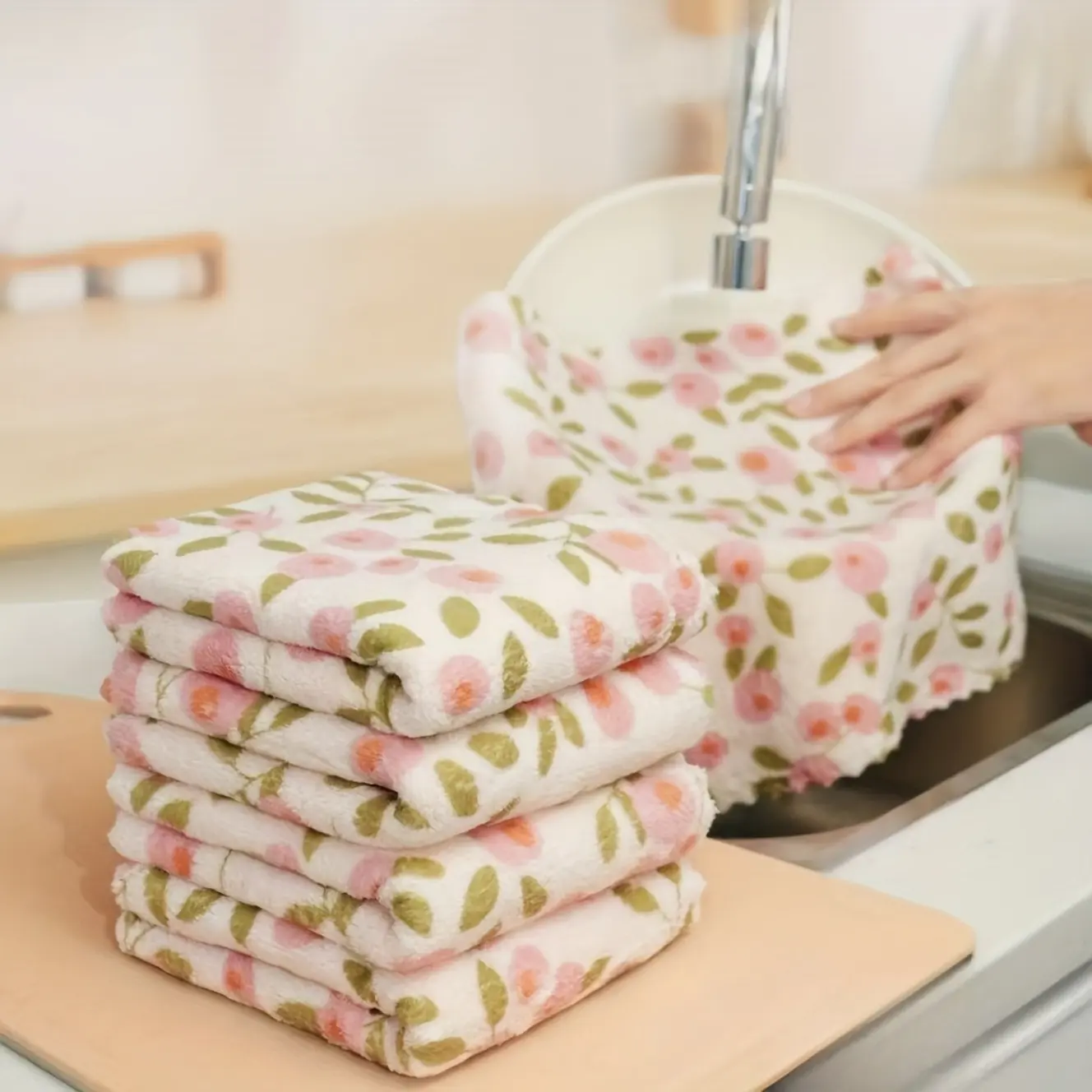 10/20 Pack Coral Fleece Cleaning Towel, Absorbent Washcloths, Suitable for Kitchen, Bathroom, Glass and Car Washing - Super Absorbent Quick Drying Reusable Wipe, Soft Square Towel, Reusable Towels