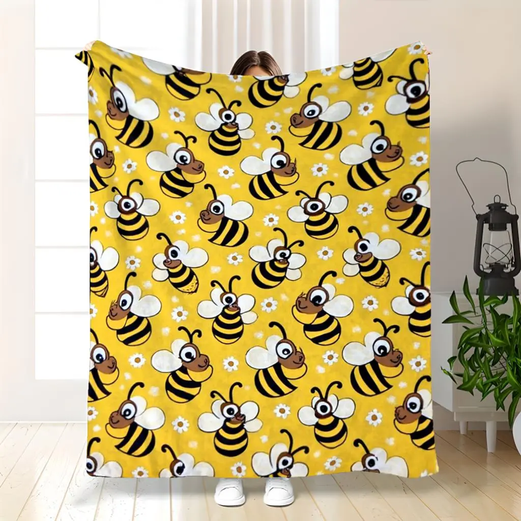 Cozy Reversible Bee & Honeycomb Flannel Throw Blanket Suitable For - Soft Bedspread With Cute Bees, Lightweight Warm Bedspread For Sofa, Bed, Camping & Travel |   Machine Washable Bedspread, Cozy Fabric