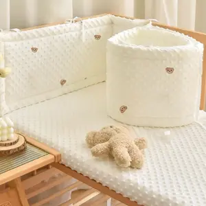 Cute Bear Bed Skirt, Soft Polyester Fiber Wadding, Full Size Bed Protector, Edge Collision Guard, Comfortable Bedding Accessory