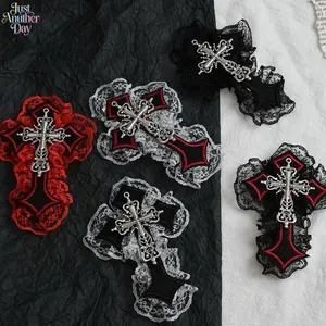 5 Pack Vintage Gothic Cross Lace Hair Barrettes, Dark Punk Red & Black Contrast Side Hair Clips, Y2K Alt Aesthetic Hair Pins for Spicy Girls Cosplay & Daily Outfit Decor
