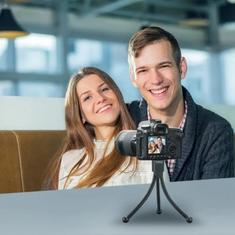 Flexible Tripod for Camera and Mini Projector, Durable Iron Desktop Stand, Ideal for Photography and Video Recording