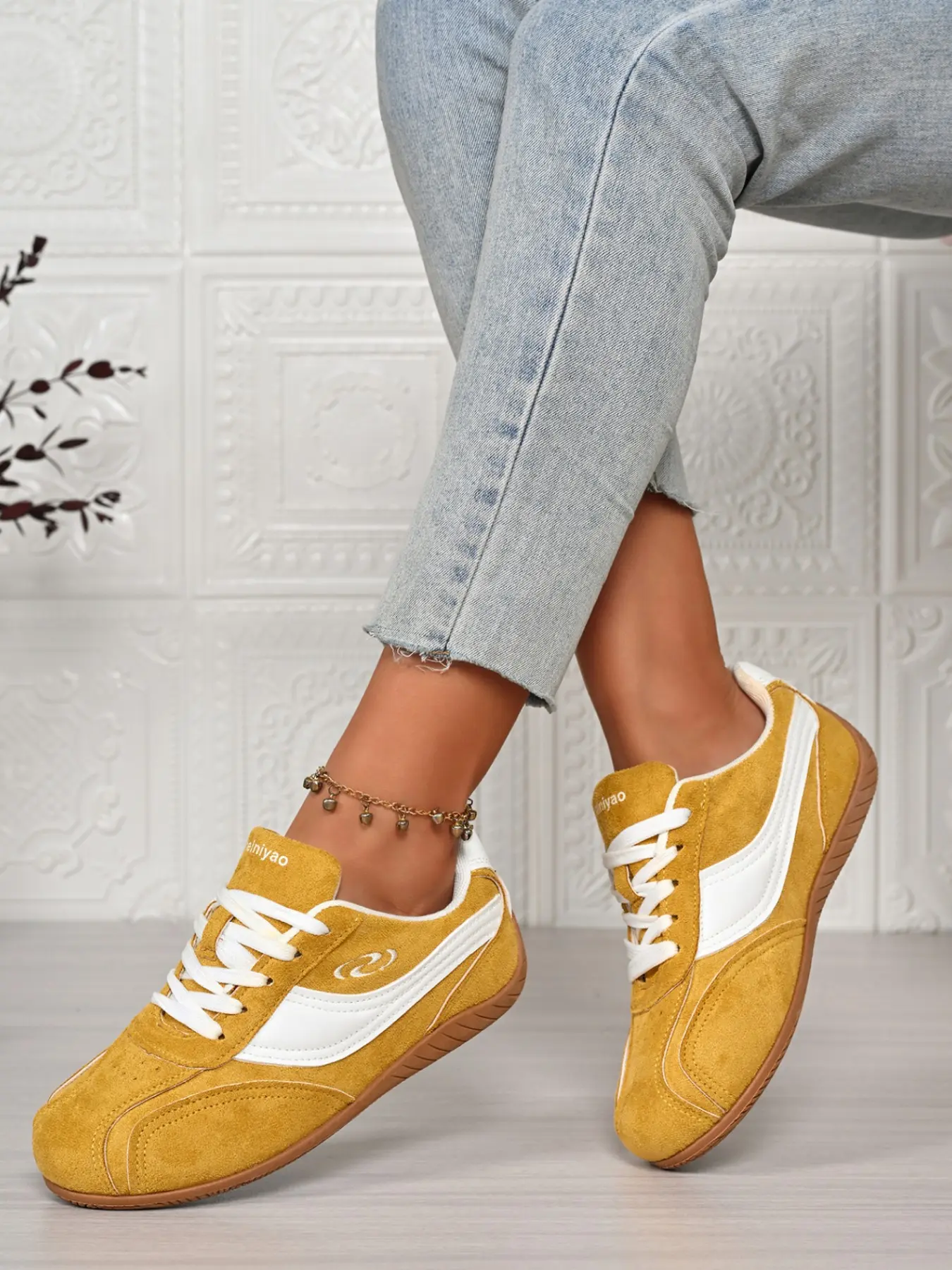 Classic Retro Colorblock Trainer Shoes, Soft Sandpaper Upper, Anti-Slip Thin Sole, Fashionable Design, Casual Women's Shoes