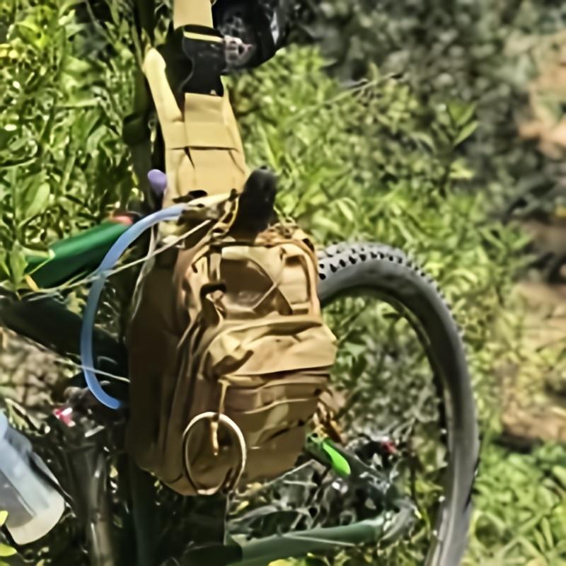 New outdoor tactical chest bag, Oxford cloth, lightweight | multi-function | large capacity, a must-have for men and women hiking, urban exploration, daily commuting, can accommodate a variety of outdoor related accessories, Thanksgiving, Halloween gifts