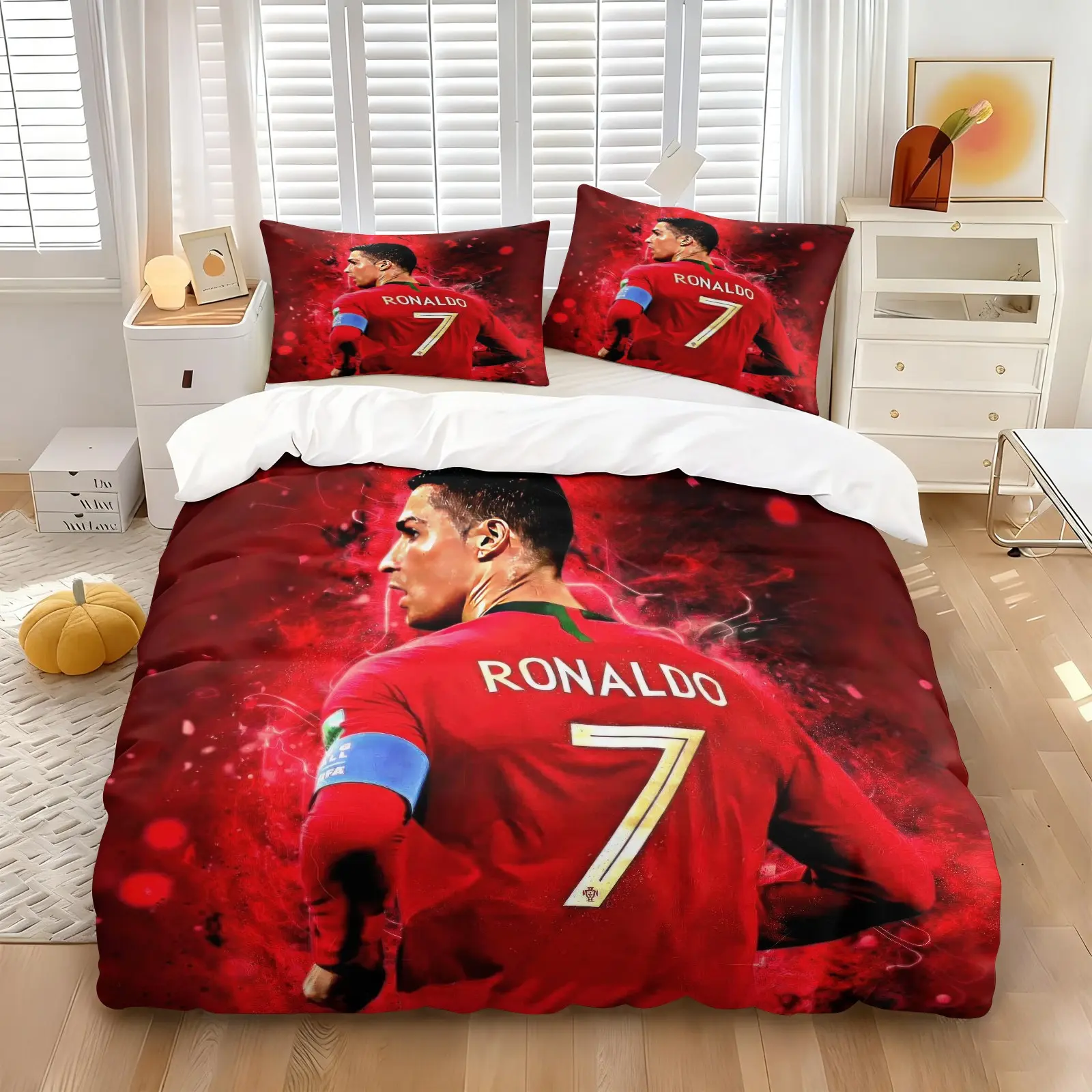 Classic Portugal Ronaldo No.7 Legend Football Duvet Cover Set, Includes 1 Duvet Cover + 1/2 Pillowcases, Soft Skin-Friendly Durable All Season Bedding, Perfect Sentimental Birthday Gift For Loyal Soccer Fans, Teen Boys & Sports Themed Bedroom