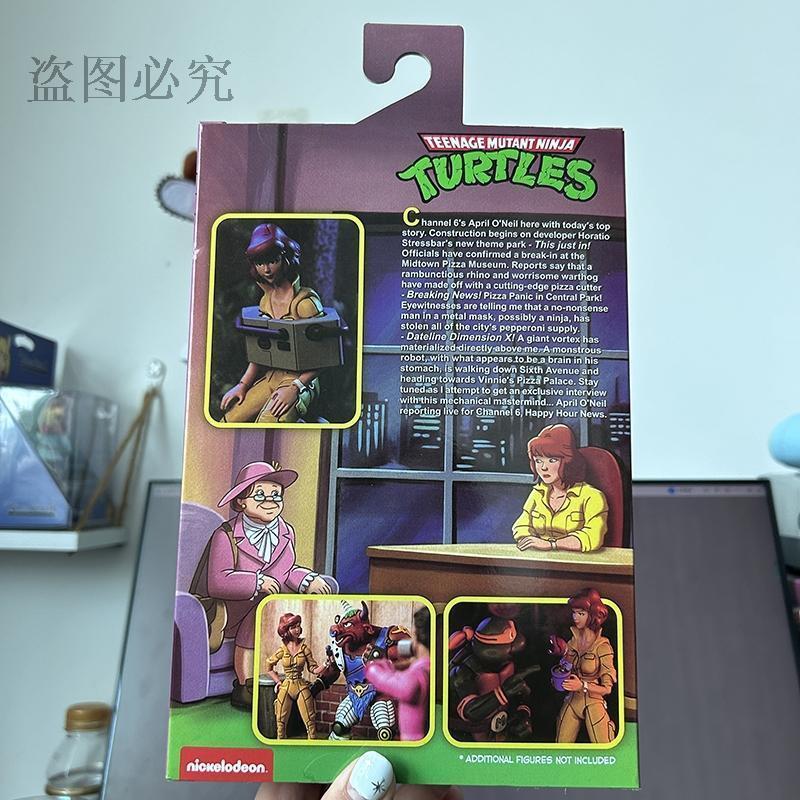 NECA Version 2.0 Yellow Clothes Female Reporter Action Figurine GK Statue Collection Model Toys Christmas Gift popular