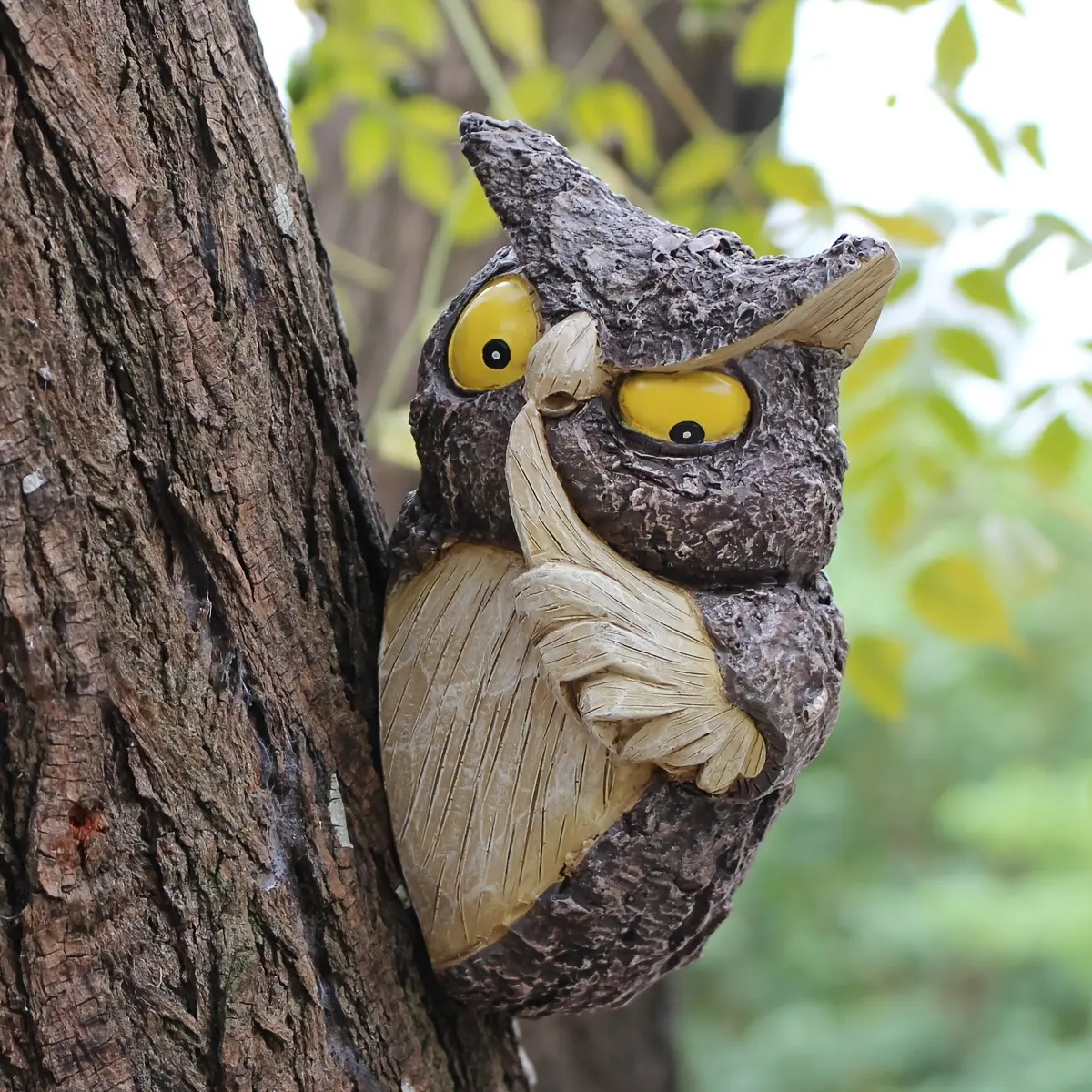 1 Piece Halloween Peekaboo Owl Resin Statue Fun Magic Tree Hugger Decoration Spring Garden Tree Trunk Sculpture Wall Hanging Craft Outdoor Yard Lawn Art Ornament Spooky Holiday Gift Accessories