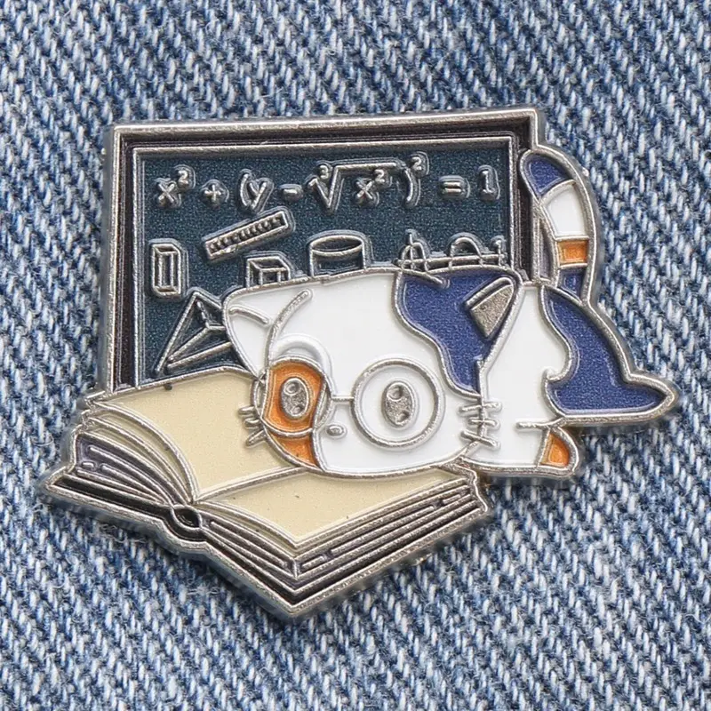 Creative cat-themed academic pin brooch pin, cute gift for students, a gift for friends, backpack accessory, costume accessory