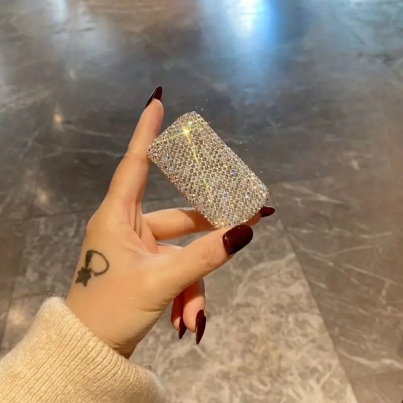 Luxury Compact Pill Organizer, High-End Diamond Embellished, Multi-Slot Sealed Dustproof Portable Medicine Box, Stylish Daily Use Medication Case