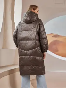 Women's Plus Size Long Sleeve Hooded Down Jacket, Casual Winter Coat with Pockets & Zipper Design, Warm Outerwear for Cold Weather