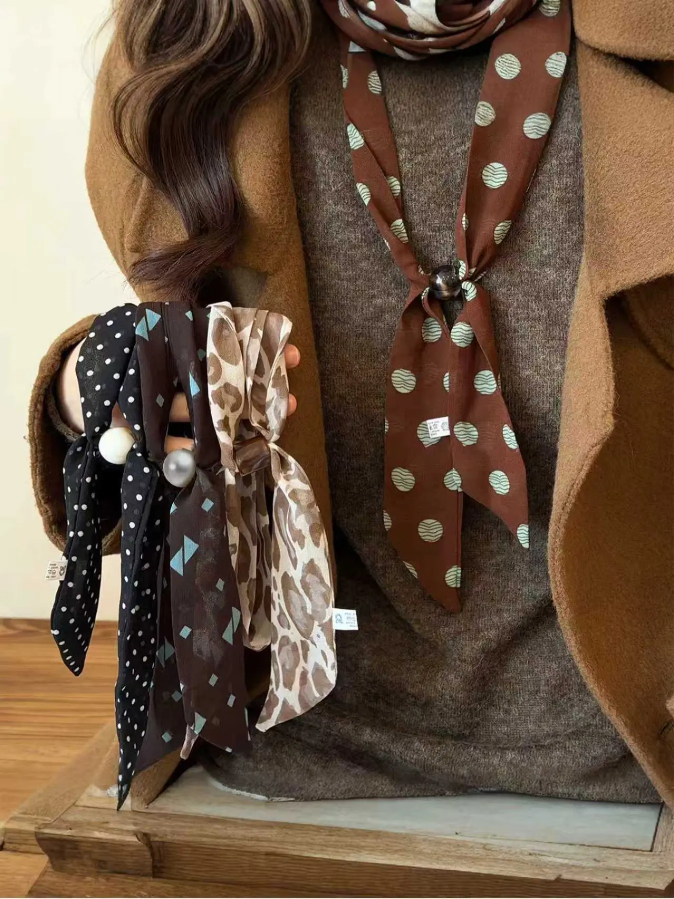 4-Pack Korean Early Spring Silk Scarf Set, Polka Dot Necklaces for Women, Unique High-End Design, Fall Winter Fashion Accessories