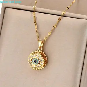 Unisex Rotating Evil Eye Pendant Necklace, Copper Chain Inlaid Synthetic Zirconia Costume Jewelry, Stylish Accessory for Daily Wear & Christmas Holiday Gifting