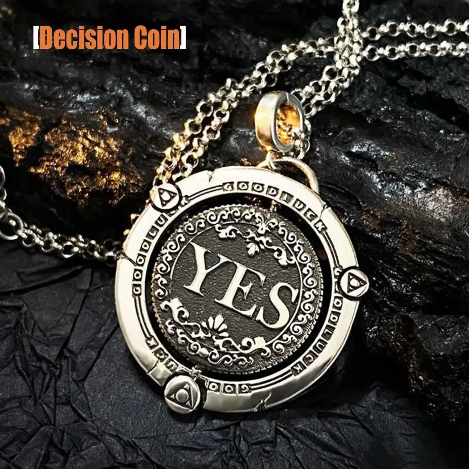 Decision Coin Hollow Pattern Rotating Necklace, Fashion Costume Jewelry Accessory for Daily Matching