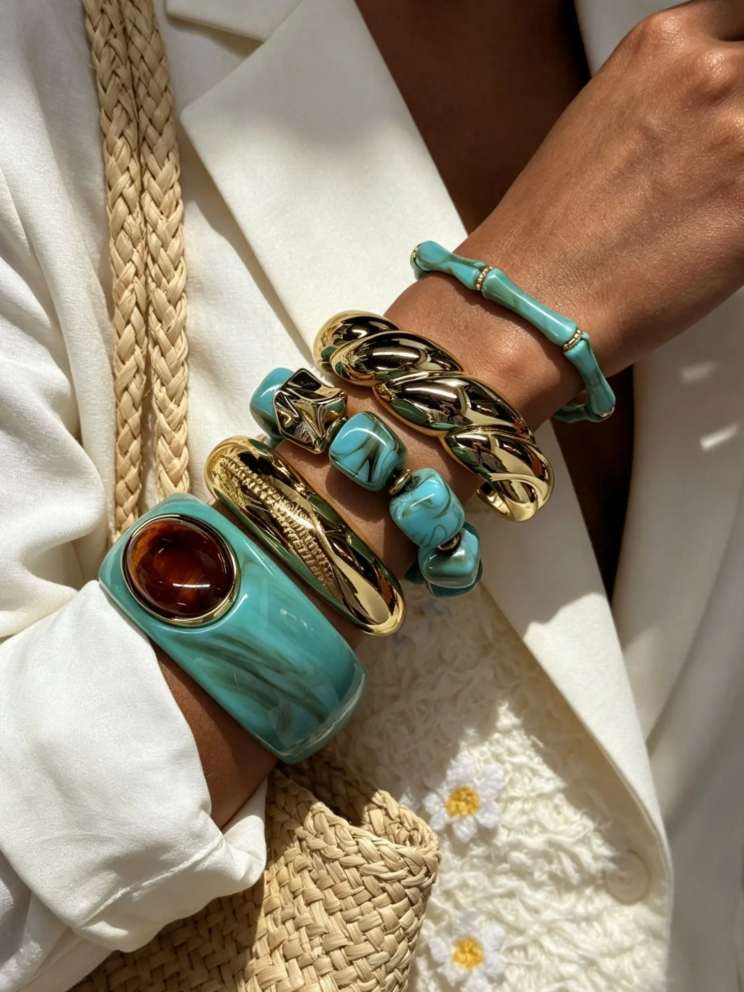 5 Pcs Women's Fashion Bracelets, Boho Vintage Resin Beads, Elastic Open-End Stackable Design Wristbands, Perfect for Daily Wear, Gifts, Parties