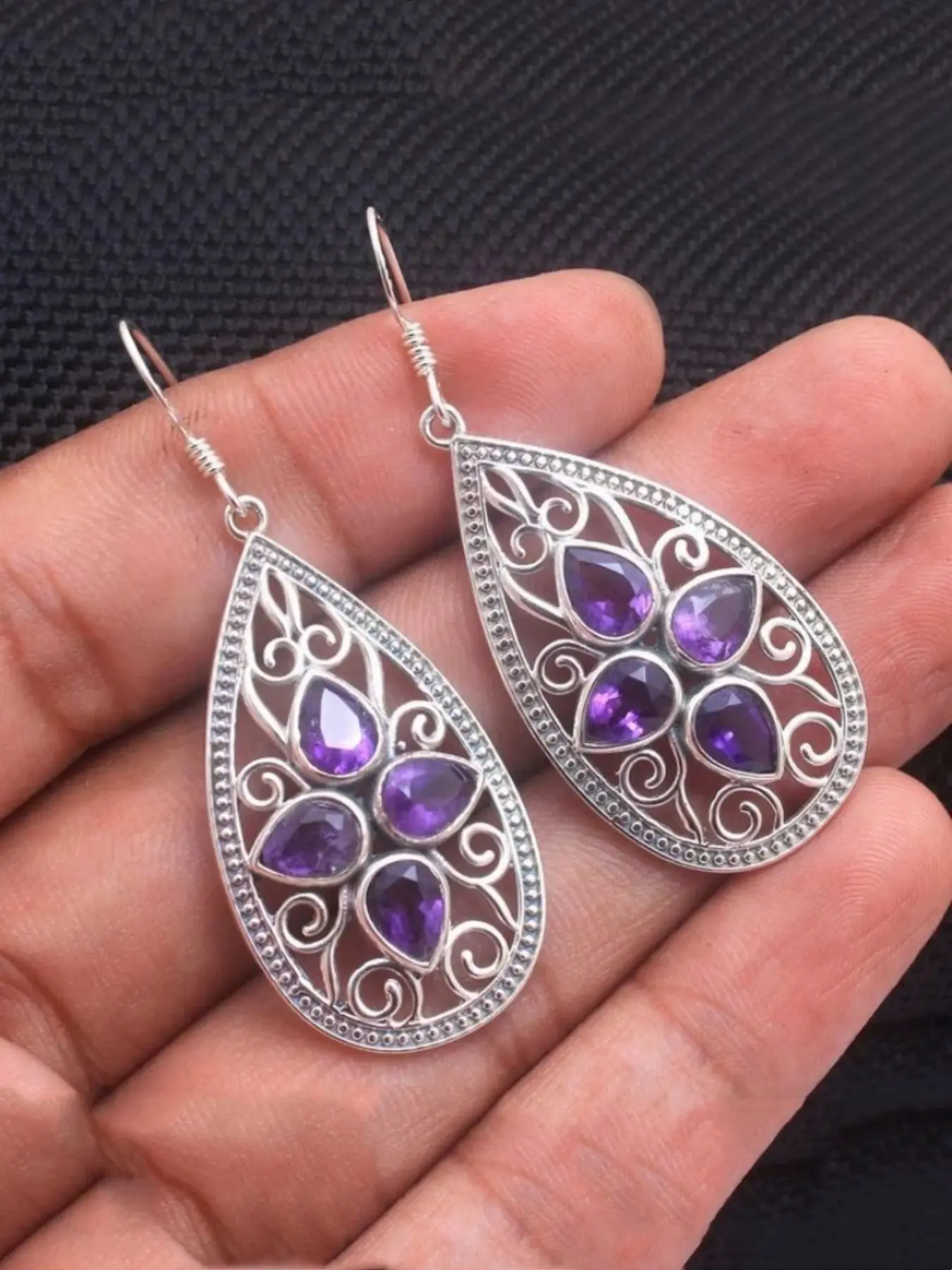 Vintage Silver Amethyst Teardrop Earrings Ultimate Mystical Regal Vibe! Chef’s Kiss for Galas Vacays Dates Mature Fits & Retro Styles. Perfect Niche Elegant Gift for Moms & BFFs.