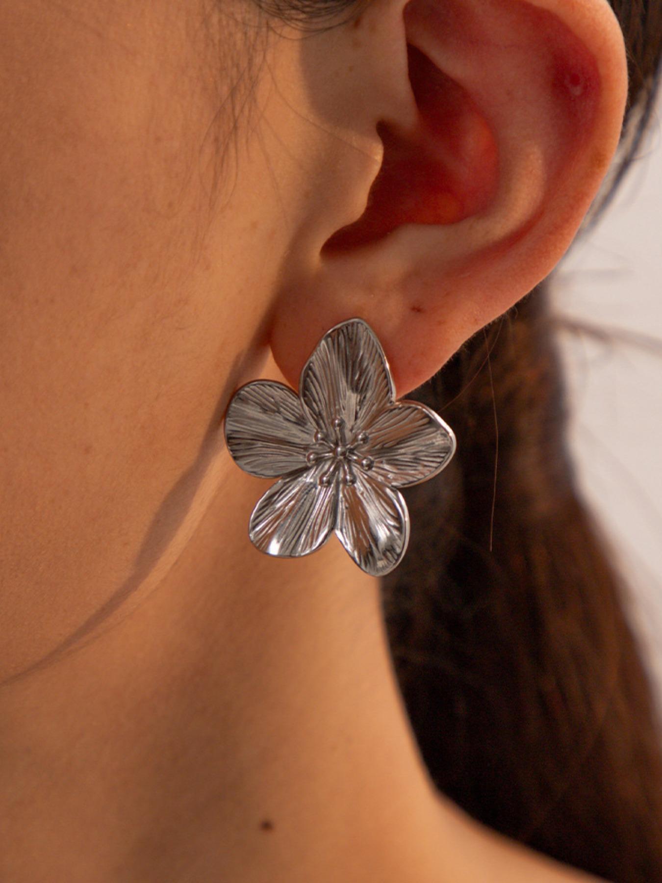 Textured Metal Flower Design Stud Earrings, Fashionable Jewelry for Women for Party, Daily Decor, Trendy All-match & Exquisite Jewelry for Birthday Gift, High Quality Earrings